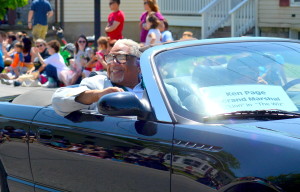 This year's grand marshall for the parade was Ken Page, who  played the cowardly lion in the original Broadway productions of “The Wiz” and "The Wizard of OZ". Page has had a long career on stage and screen. Photo by Brian McDowell