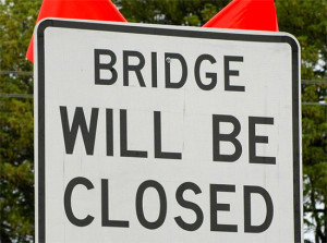 south-highland-bridge-closed-sign-300x223